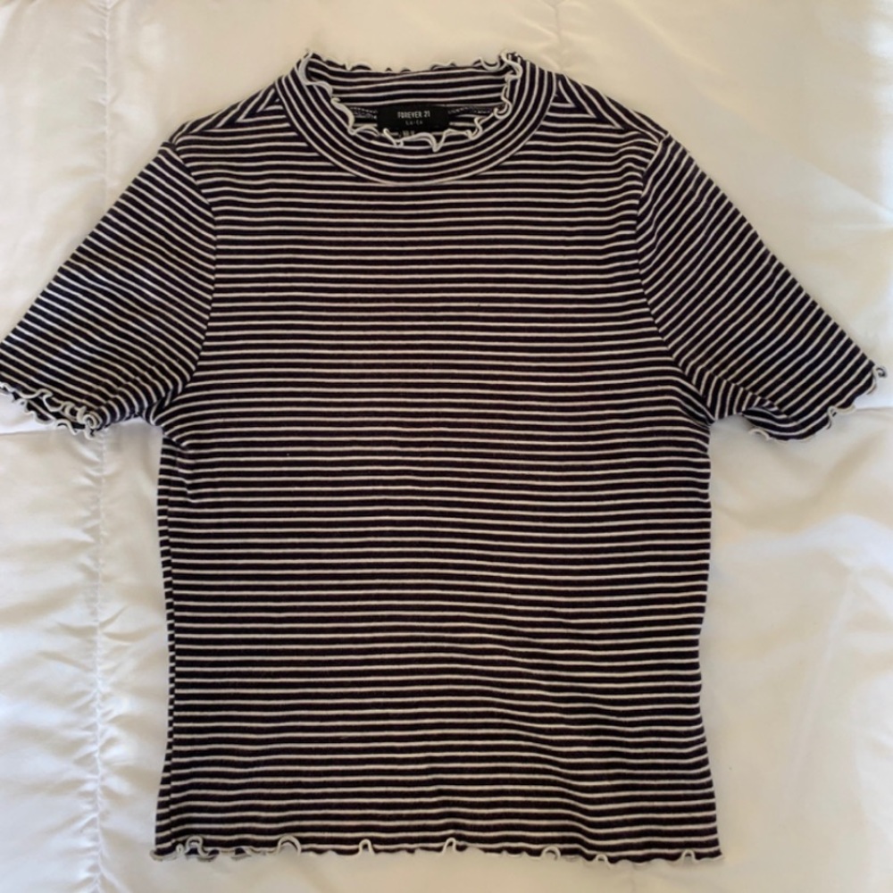 stripped turtle neck basic top